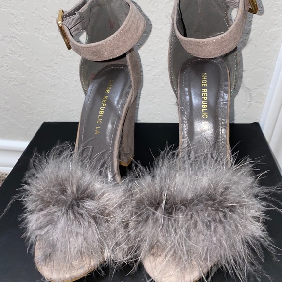 Feather Chunky Velvet Heels - Picture 2 of 2